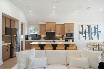 402 Raleigh Dr — photo 5