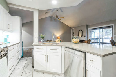 1202 Thorpe Ln #406D — photo 3