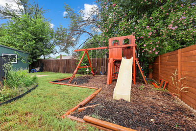 608 Andover Dr — photo 5