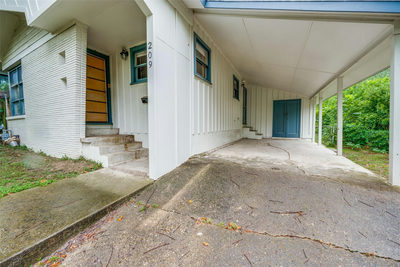 209 Woodward St — photo 3