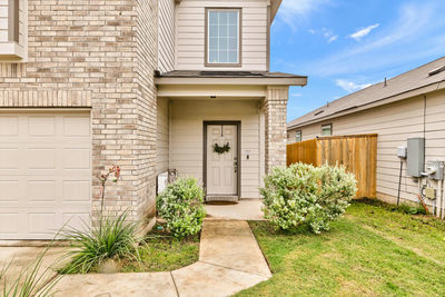 129 Rowdy Yates Way — photo 2