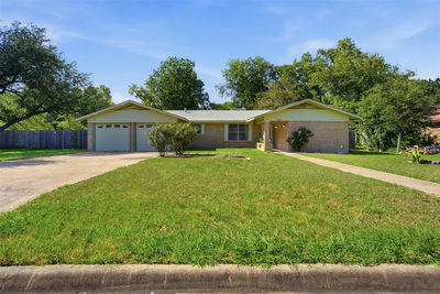 1609 Tammi Ln — photo 2