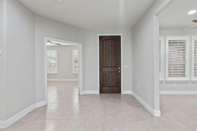 511 Davis Mountain Cir — photo 2