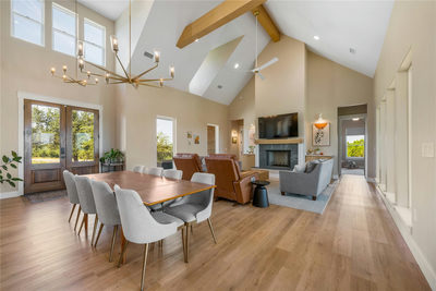 1516 E Flying Owl Dr — photo 5