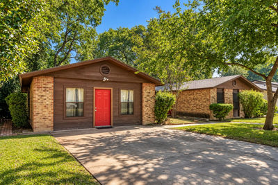 5800 Coolbrook Dr — photo 3
