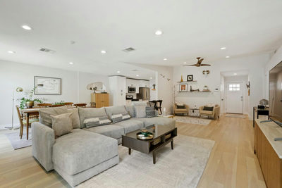 10109 Woodstock Dr — photo 3