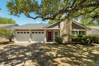 3906 Tattershall Ln — photo 2