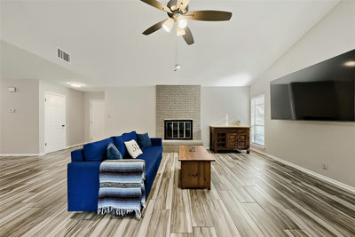 1300 Neans Dr — photo 4