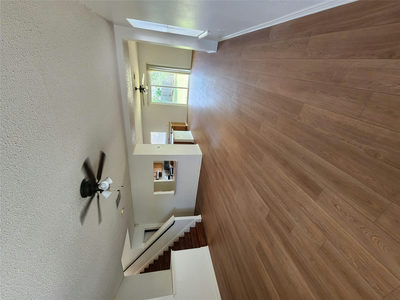 2704 Vinson Ct — photo 2