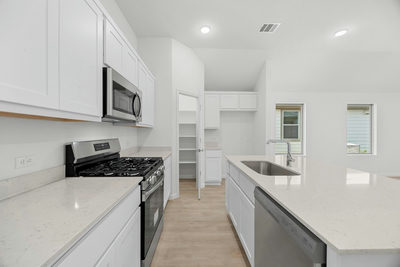 171 Hornet St — photo 5