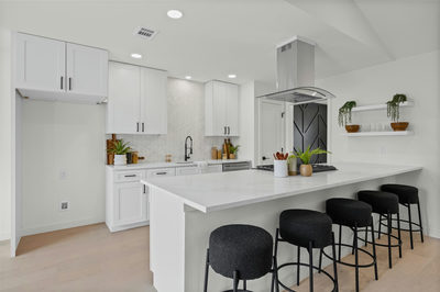7901 Woodcroft Dr — photo 3