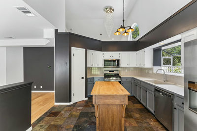 3609 Latimer Dr — photo 4