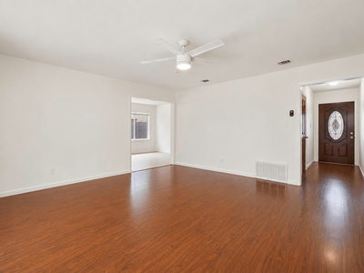 7004 Twisted Oaks Dr — photo 3