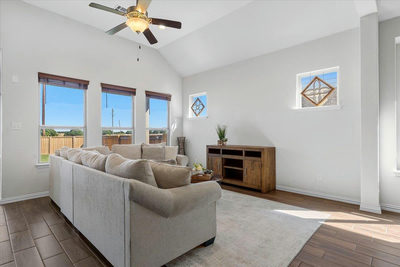 3164 Hidalgo Loop — photo 4