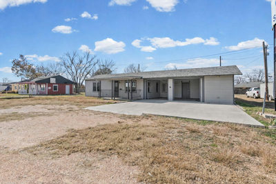 301 S Highway 183 — photo 3
