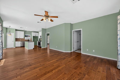 1123 Oaklands Dr — photo 4