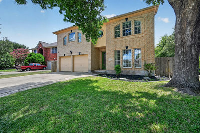 1123 Oaklands Dr — photo 2
