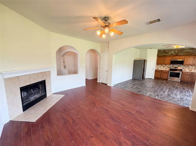 206 Almquist St — photo 3