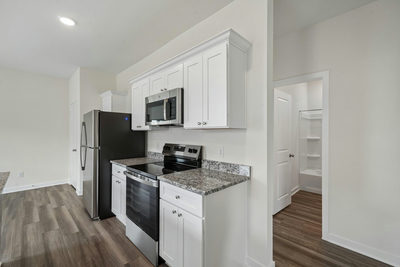 708 Cliff Dr — photo 5