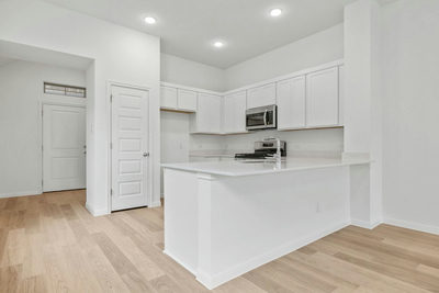 181 Hornet St — photo 3