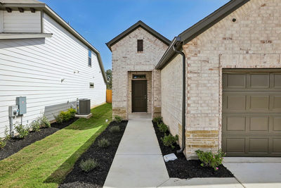 181 Hornet St — photo 3