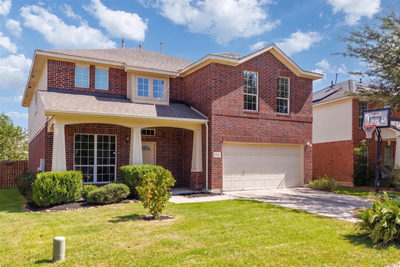 20516 Farm Pond Ln — photo 2