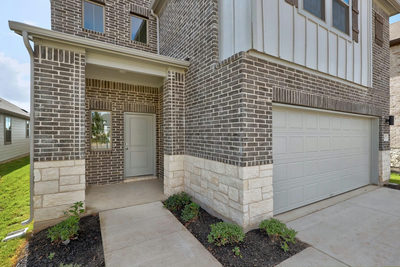 205 Hornet St — photo 2