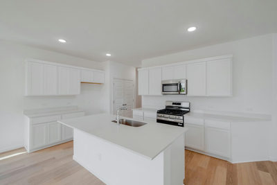 197 Hornet St — photo 3