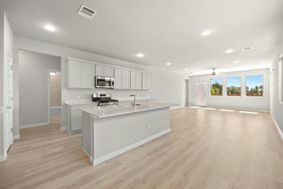 207 Hornet St — photo 5