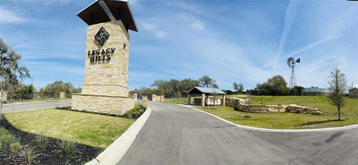 413 E Flying Owl Dr — photo 3