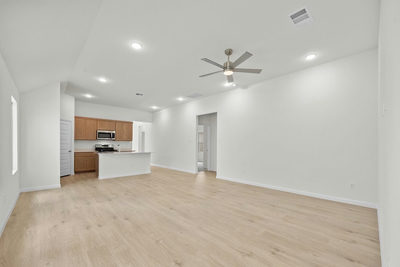 211 Hornet St — photo 4