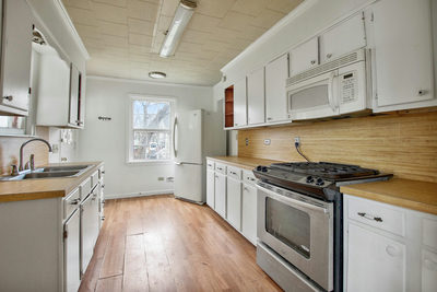 921 W 5th St — photo 5
