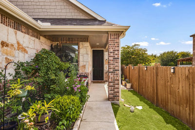 449 Conchillos Dr — photo 2