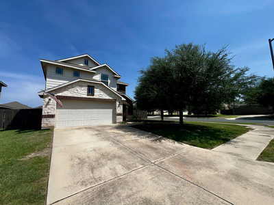 100 Magpie Goose Ln — photo 3