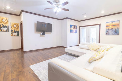 319 Lonesome Dove Dr — photo 5