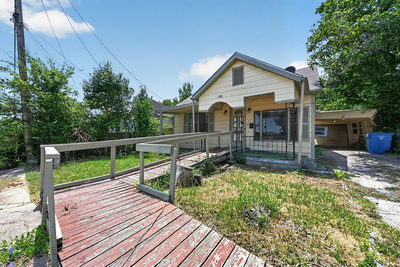708 Booth St — photo 5