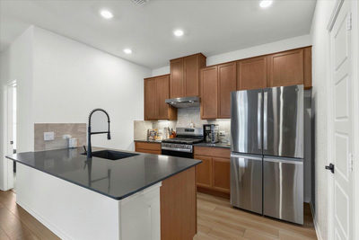 223 Pitkin Dr — photo 3