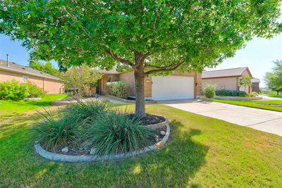 600 Salado Creek Ln — photo 2