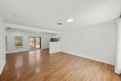 6802 Columbia Dr — photo 4