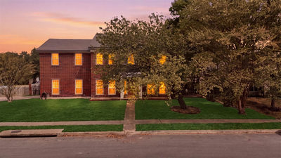 502 Cedar Ln — photo 2