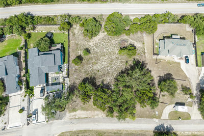 910 Daviot Dr — photo 2