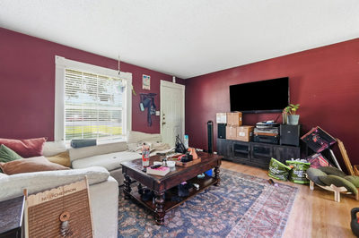 4912 Suburban Dr — photo 5