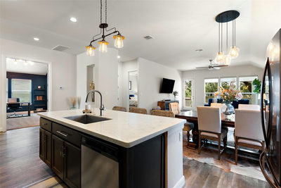 396 Gunnison Way — photo 3