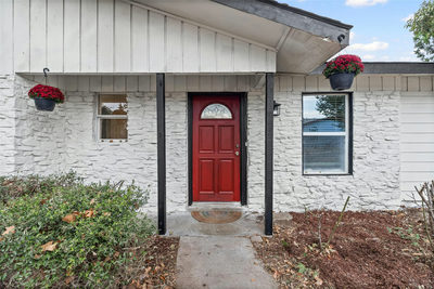 9104 Glenn Ln — photo 3