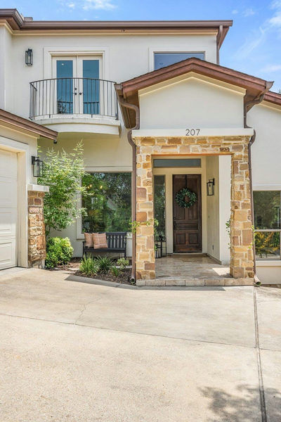 207 Spellbrook Ln — photo 2