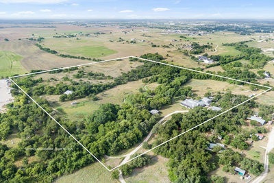 100 S Dewberry Creek Trl — photo 2