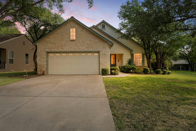 115 Ruellia Dr — photo 2