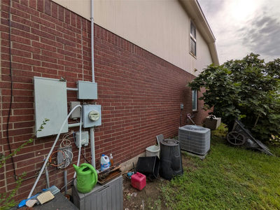 129 Hanstrom Dr — photo 3