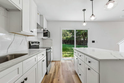 4504 Lyra Cir — photo 2