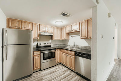 2124 Burton Dr #149 — photo 5